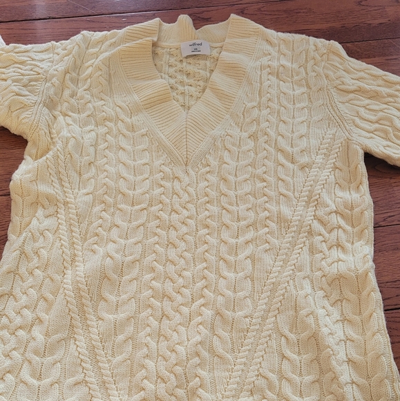 Aritzia Wilfred Devry Chinky Knit Sweater PRICE DROP! - Picture 4 of 12